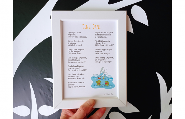 Fésűs Éva: Dini, Dani - vers keretben, fehér